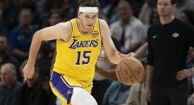 里夫斯变超巨引东詹膜拜 两个隐忧却让湖人犯难！