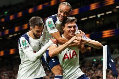 热刺4-0击败10人哥本哈根，30岁拜仁旧将传射破门