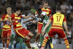 德甲保级生死战！门兴换帅后变阵自救，弗赖堡客场龙遇欧战体能危机