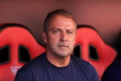 看完弗里克的赛后态度，才明白他是巴萨逆境中最需要的领袖