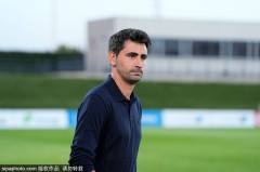 阿森纳与曼城争夺德甲新星内森·布朗：现代左后卫的未来之争