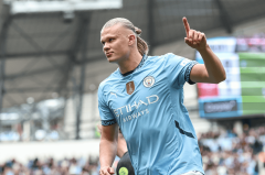 足坛一夜动态！利物浦绝杀升班马，曼城3-0曼联，巴萨造6-0惨案